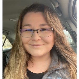 Meet your Posher, Molly